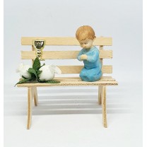 Banco mini madera c/niño rezando de rodillas