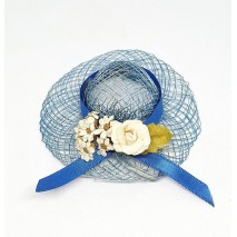 Regalo montaje sombrero sinamay azul decorado 