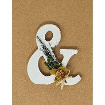 Letra madera 11 cm decorada con flores secas