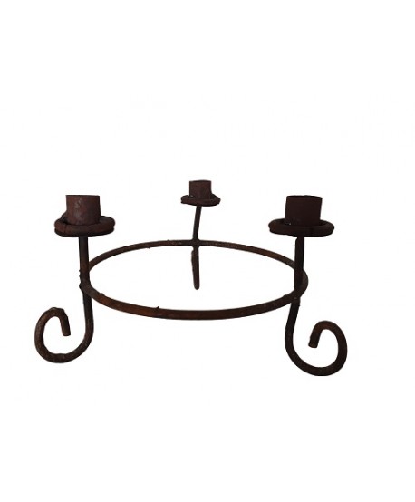 Alquiler candelabro mesa bajo 3 brazos hierro oxido d.25cm Alt.15cm