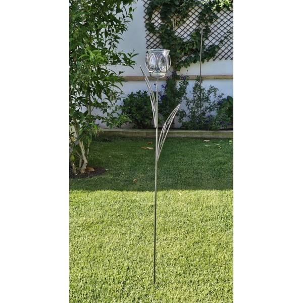 Alquiler antorcha soporte hierro c/tulipa cristal para clavar. Si la necesita poner en firme de hormigón o loza puedes seleccion