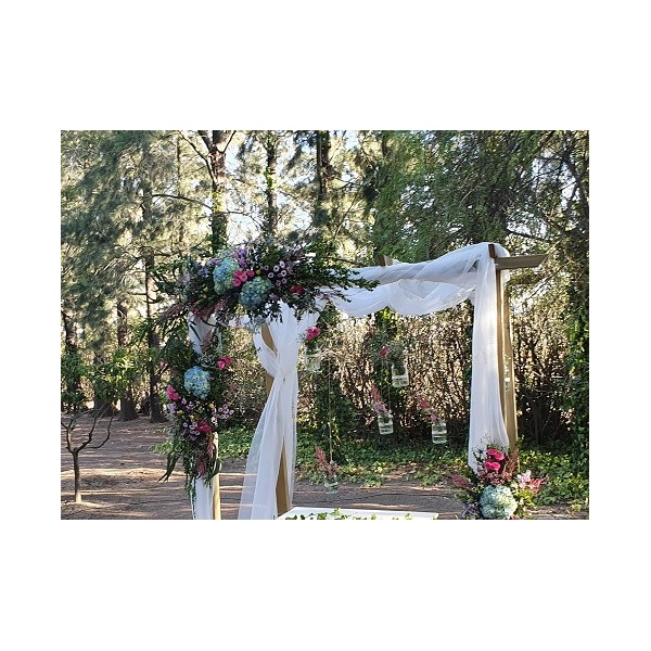 Alquiler ceremonia pérgola 3x3x2,25m madera. Estructura Ceremonia